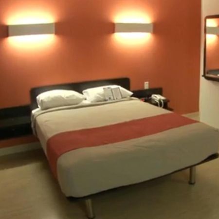 Motel 6 Мантика Екстериор снимка