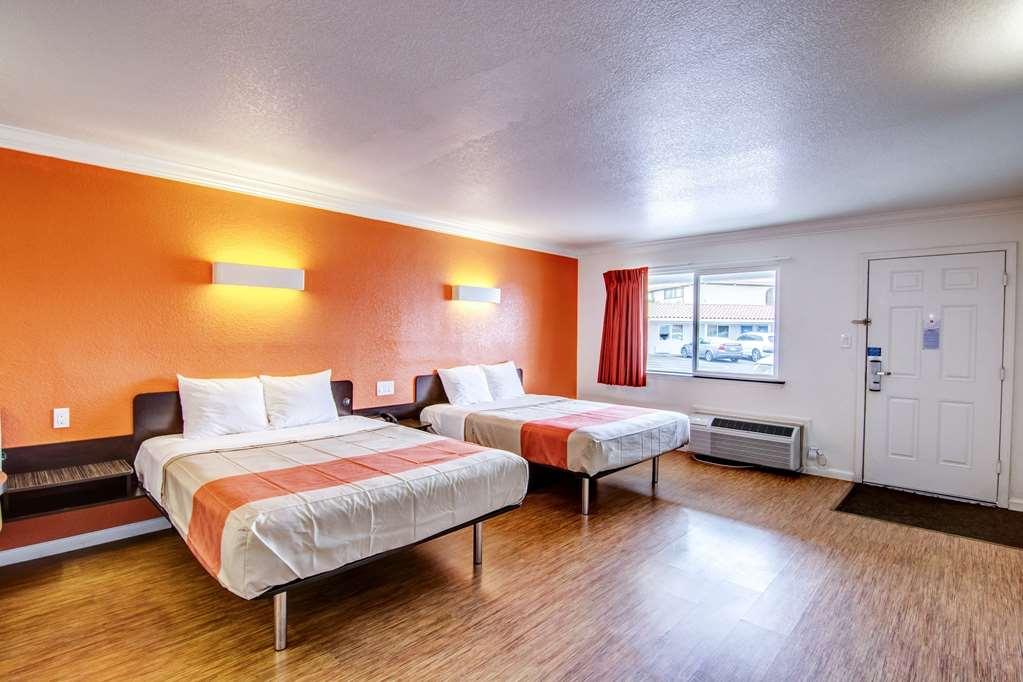 Motel 6 Мантика Стая снимка