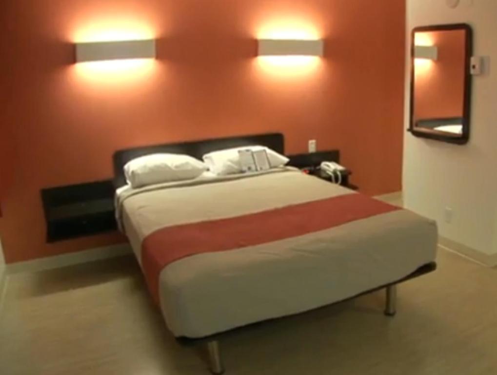 Motel 6 Мантика Екстериор снимка