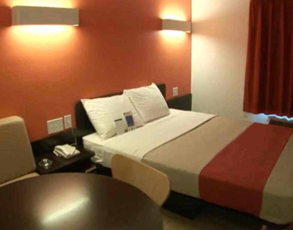 Motel 6 Мантика Екстериор снимка